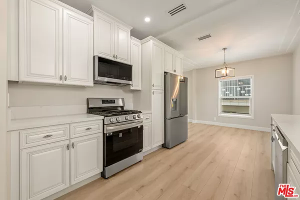 2 bedrooms apartment for rent in Pico Robertson - Westside / South Bay, Los Angeles