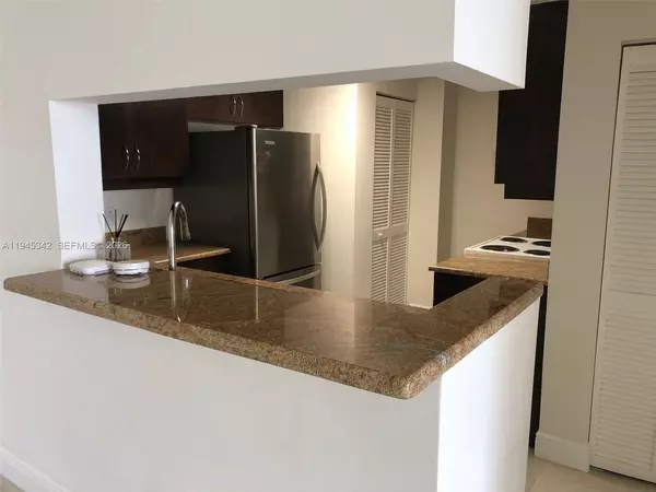 2 bedrooms apartment for rent in Downtown Miami - Miami, Miami
