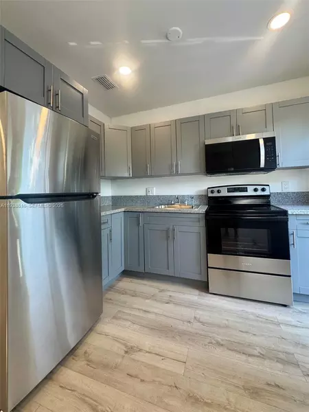 3 bedrooms apartment for rent in Upper East Side - Miami, Miami