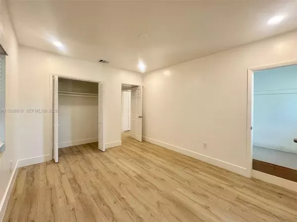 3 bedrooms apartment for rent in Upper East Side - Miami, Miami