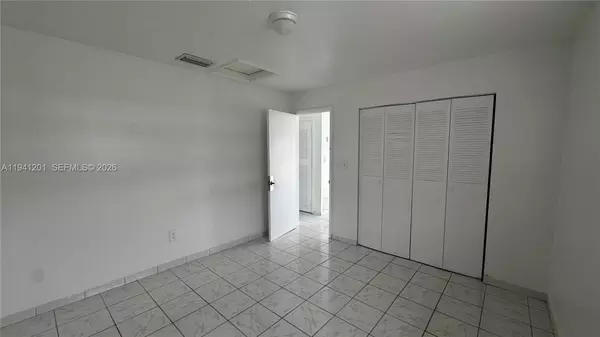 2 bedrooms apartment for rent in Westchester FL - Miami Dade, Miami