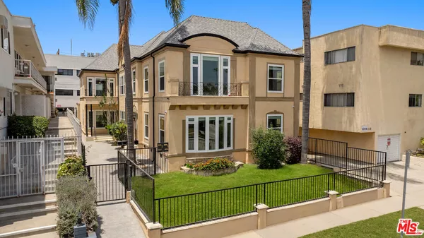 2 bedrooms apartment for rent in Pico Robertson - Westside / South Bay, Los Angeles