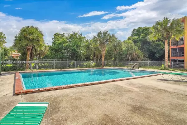 2 bedrooms apartment for rent in Westchester FL - Miami Dade, Miami