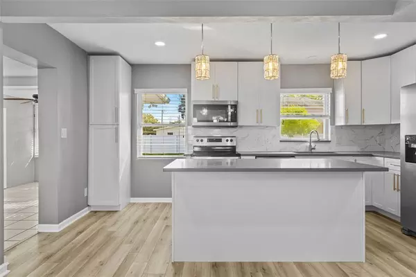 4 bedrooms apartment for rent in Culbreath Isles - West Tampa, Tampa