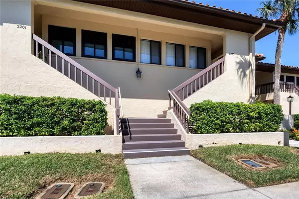 2 bedrooms apartment for rent in The Meadows - Sarasota, Sarasota