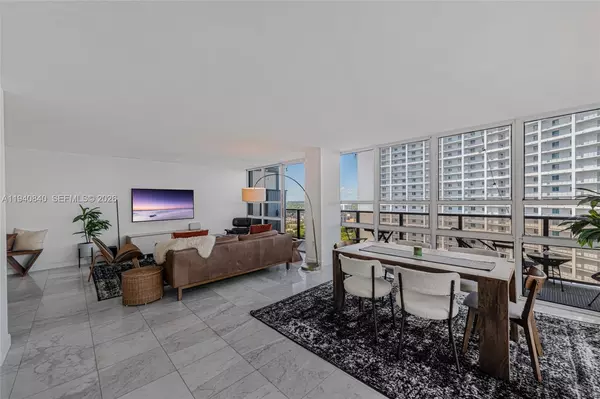 2 bedrooms apartment for rent in Beverly Terrace - Miami, Miami