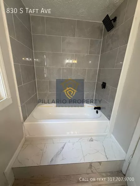 4 bedrooms apartment for rent in Stout Field - West Indy, Indianapolis