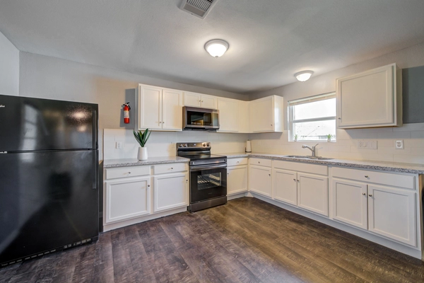 Coliving in Independence Heights - Nw Houston, Houston