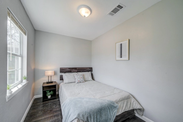 Coliving in Independence Heights - Nw Houston, Houston