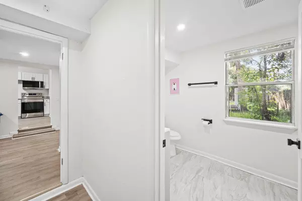 Coliving in Cedar Hills - Westside, Jacksonville