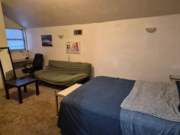 Coliving in Southeast Austin - South Austin, Austin