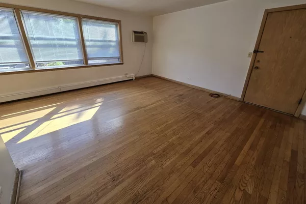 1 bedroom apartment for rent in Irving Park - Northwest Side, Chicago
