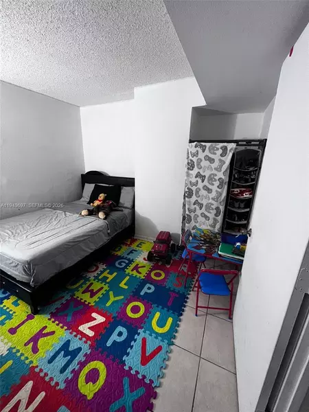 2 bedrooms apartment for rent in Westchester FL - Miami Dade, Miami