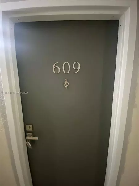 1 bedroom apartment for rent in Westchester FL - Miami Dade, Miami