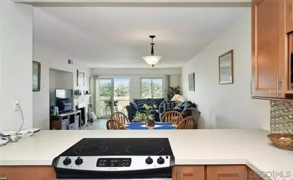 2 bedrooms apartment for rent in Kensington SD - Inland, San Diego