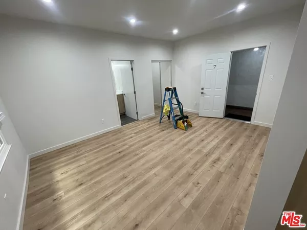 Studio Apartment for rent in Mid Wilshire - Central Los Angeles, Los Angeles