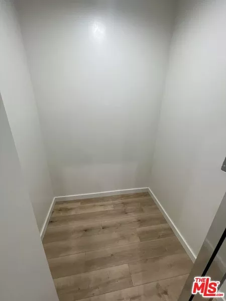 Studio Apartment for rent in Mid Wilshire - Central Los Angeles, Los Angeles