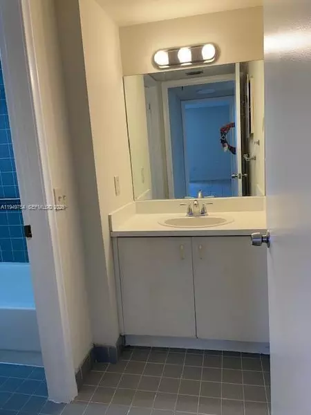 1 bedroom apartment for rent in Westchester FL - Miami Dade, Miami