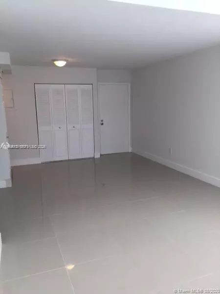 1 bedroom apartment for rent in Westchester FL - Miami Dade, Miami