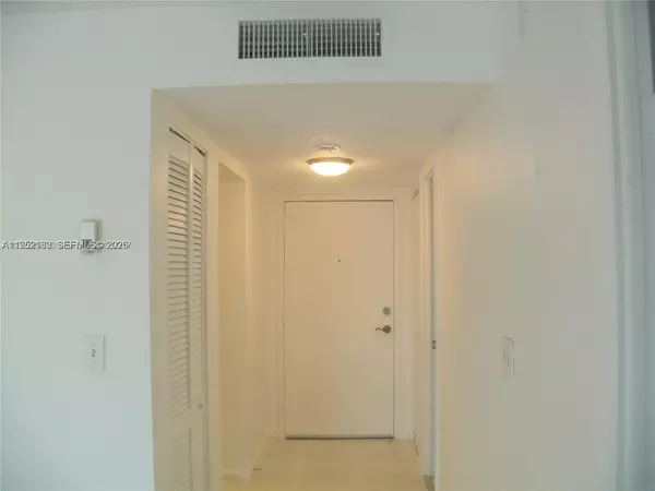 1 bedroom apartment for rent in Westchester FL - Miami Dade, Miami