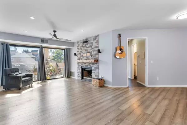 2 bedrooms apartment for rent in Miramar - North SD, San Diego