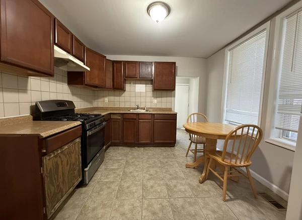 3 bedrooms apartment for rent in Upper North Philadelphia - North Philadelphia, Philadelphia