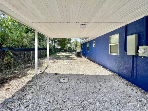 Coliving in Live Oaks Square - East Tampa, Tampa