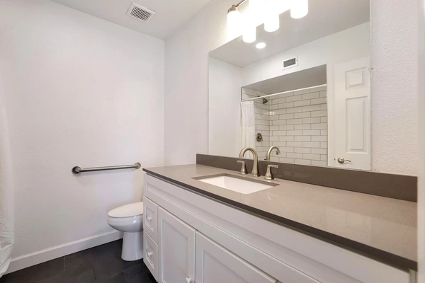 Coliving in Glendale - NW Valley, Phoenix