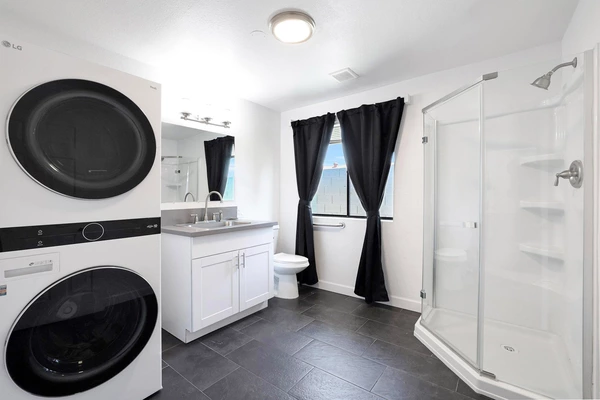 Coliving in Glendale - NW Valley, Phoenix