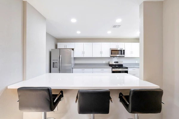 Coliving in Glendale - NW Valley, Phoenix