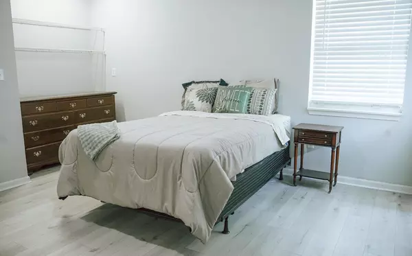 Coliving in College Park JAX - Northside, Jacksonville