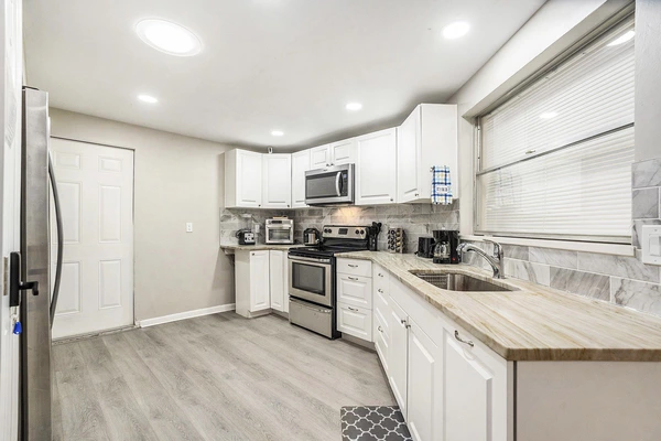 Coliving in Ybor City - Central Tampa, Tampa