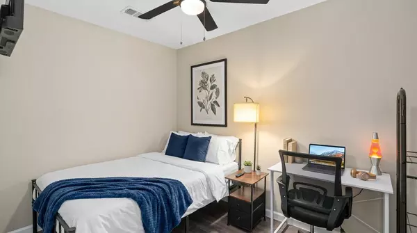 Coliving in Wolf Creek - Sw Dallas, Dallas