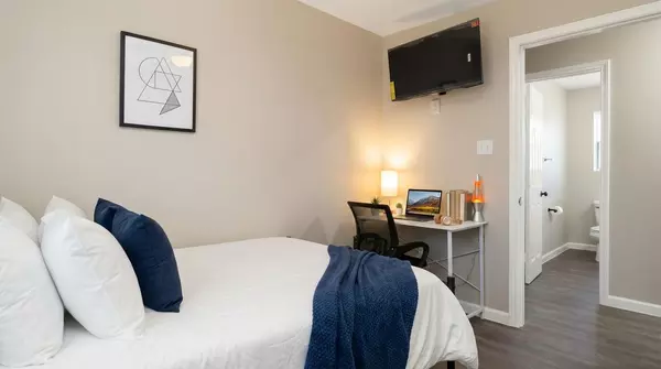 Coliving in Wolf Creek - Sw Dallas, Dallas