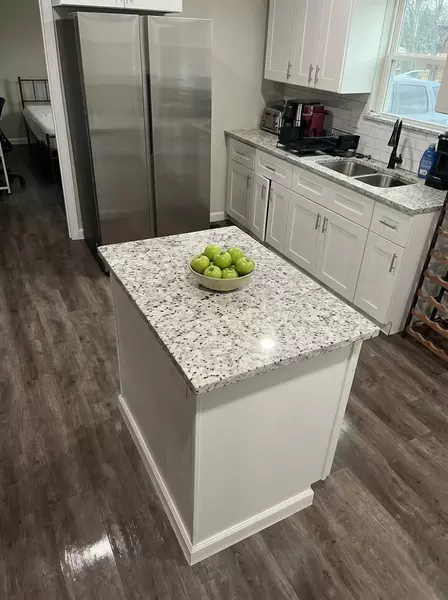 Coliving in Wolf Creek - Sw Dallas, Dallas