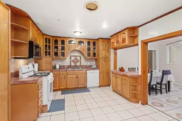 Coliving in Carson - The Harbor, Los Angeles