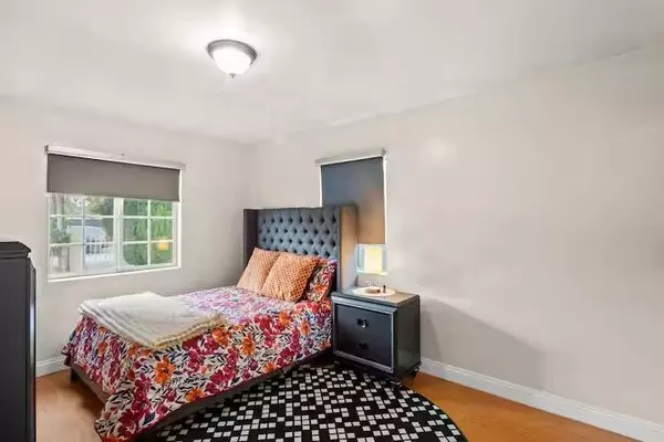 Coliving in Carson - The Harbor, Los Angeles