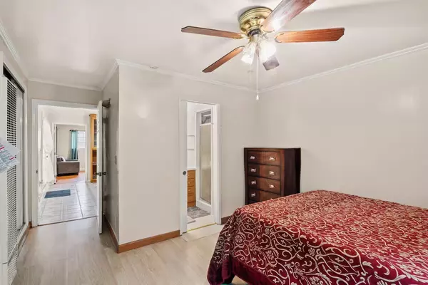 Coliving in Carson - The Harbor, Los Angeles