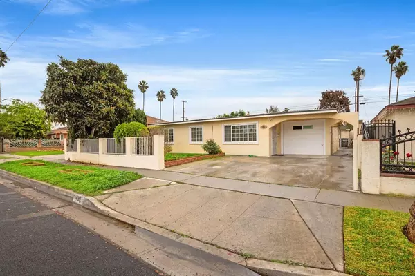 Coliving in Carson - The Harbor, Los Angeles