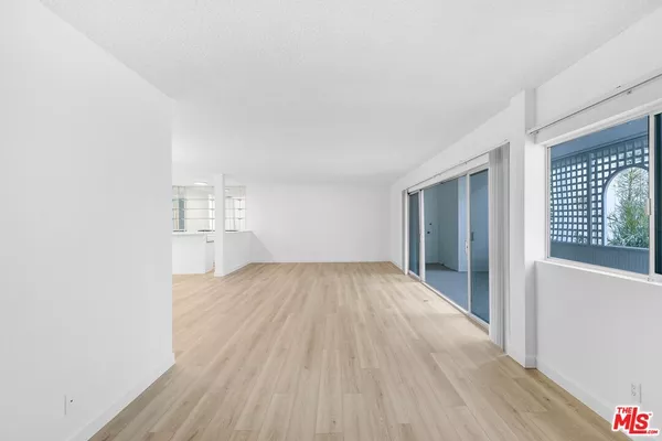 2 bedrooms apartment for rent in Brentwood - Westside / South Bay, Los Angeles