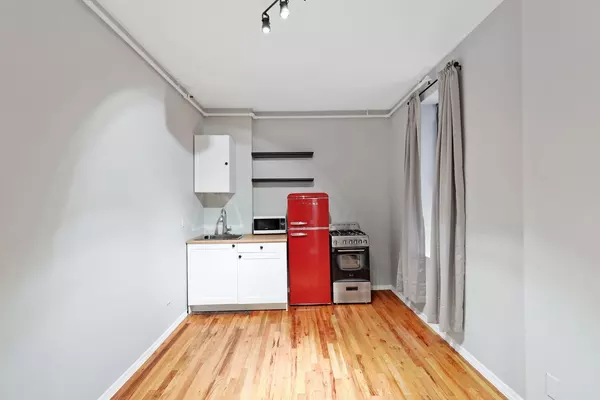 Studio Apartment for rent in Midtown West - Manhattan, New York
