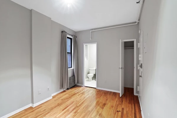 Studio Apartment for rent in Midtown West - Manhattan, New York