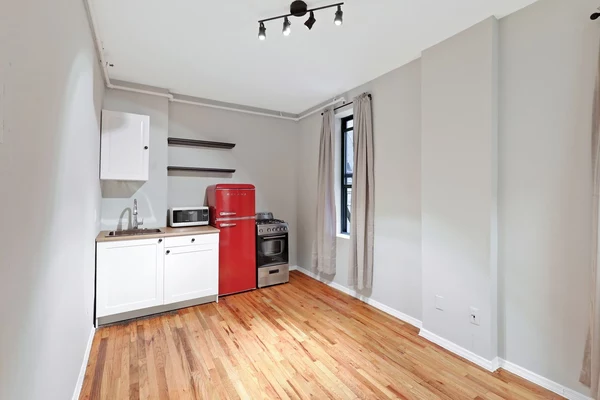Studio Apartment for rent in Midtown West - Manhattan, New York
