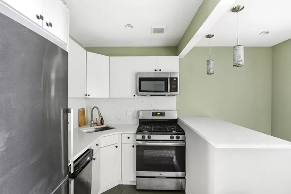 Coliving in East Village - Manhattan, New York