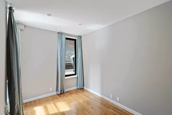 Coliving in Alphabet City - Manhattan, New York