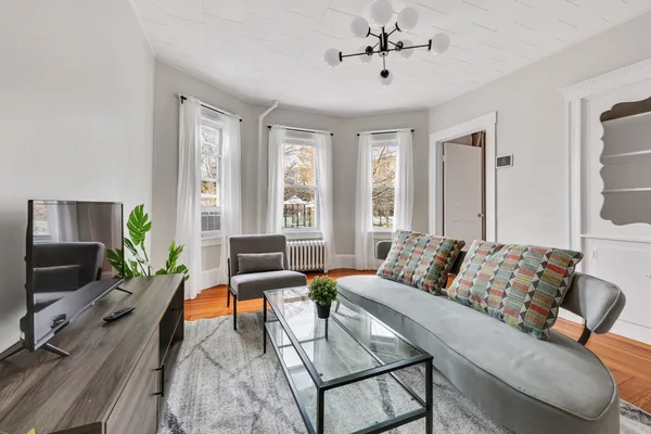 Coliving in Spring Hill - Somerville, Boston