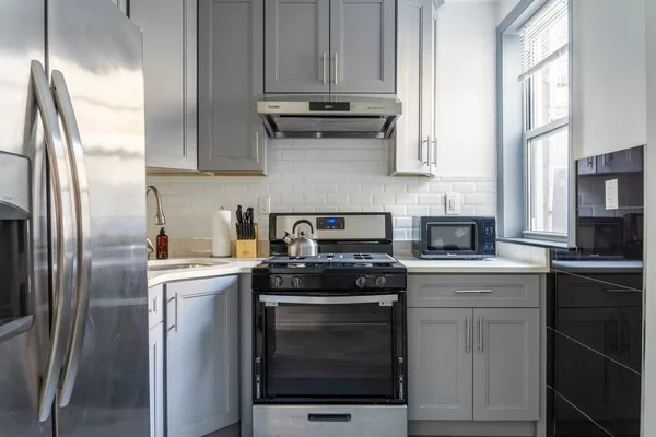 Coliving in Ditmas / Steinway - Queens, New York