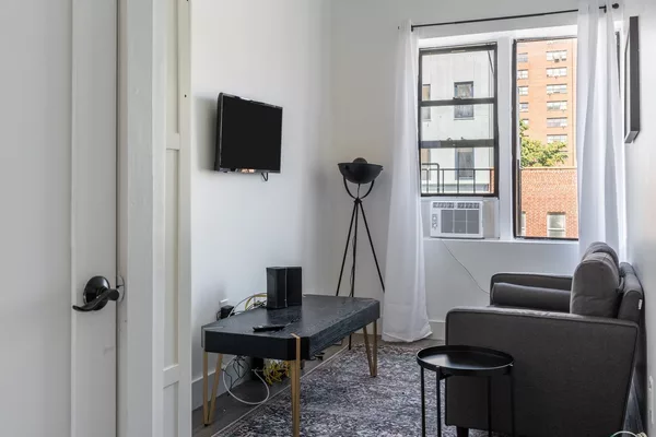 Coliving in East Village - Manhattan, New York