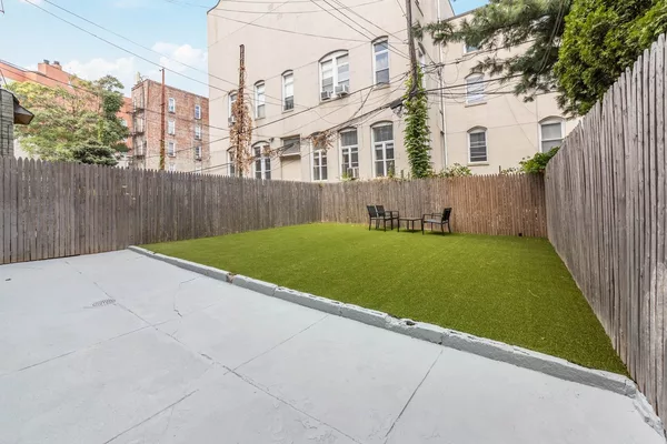 Coliving in Greenpoint - Brooklyn, New York