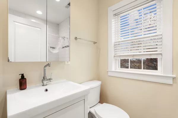 Coliving in Hill East - SE DC, Washington DC